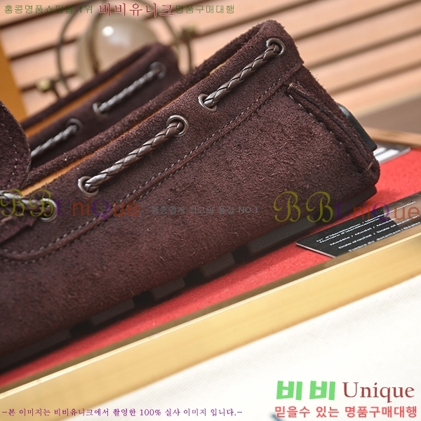  ̺  L7161627-26