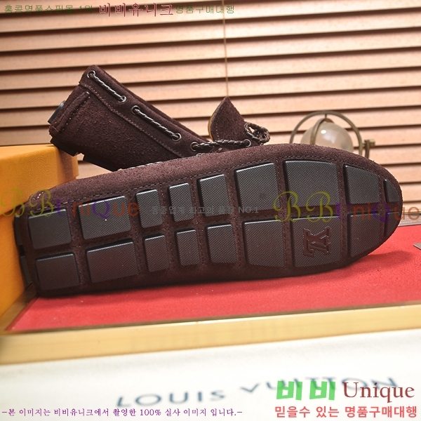  ̺  L7161627-26