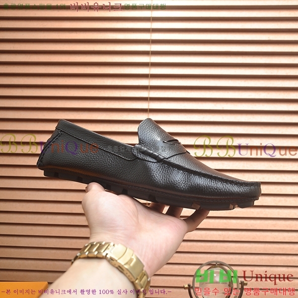  ̺  L7161627-29