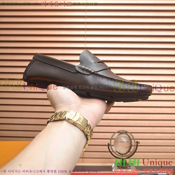  ̺  L7161627-30