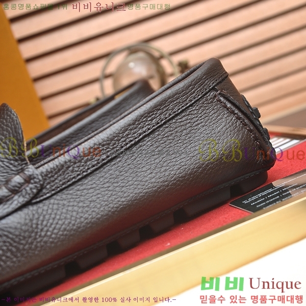  ̺  L7161627-30