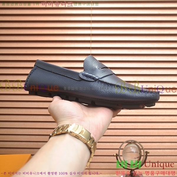  ̺  L7161627-31