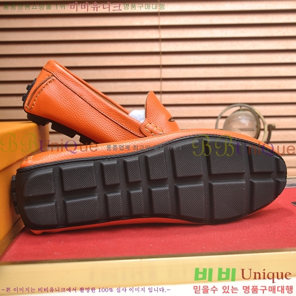  ̺  L7161627-32