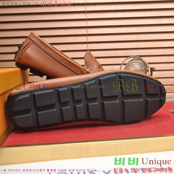  ̺  L7161627-35