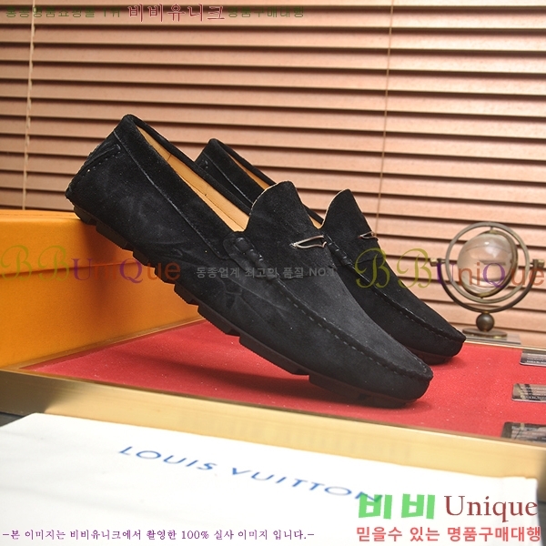  ̺  L7161627-36