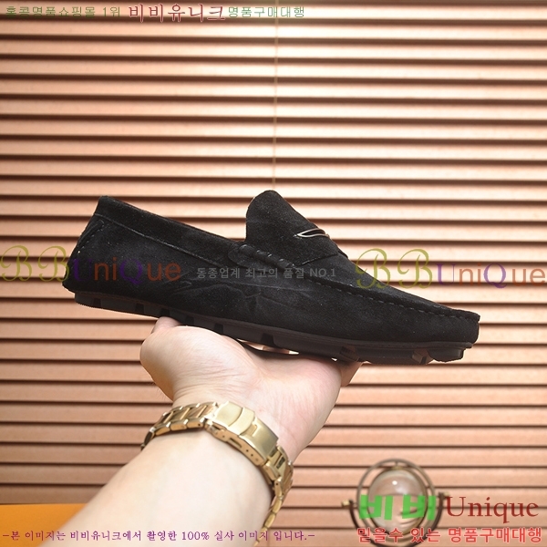  ̺  L7161627-36