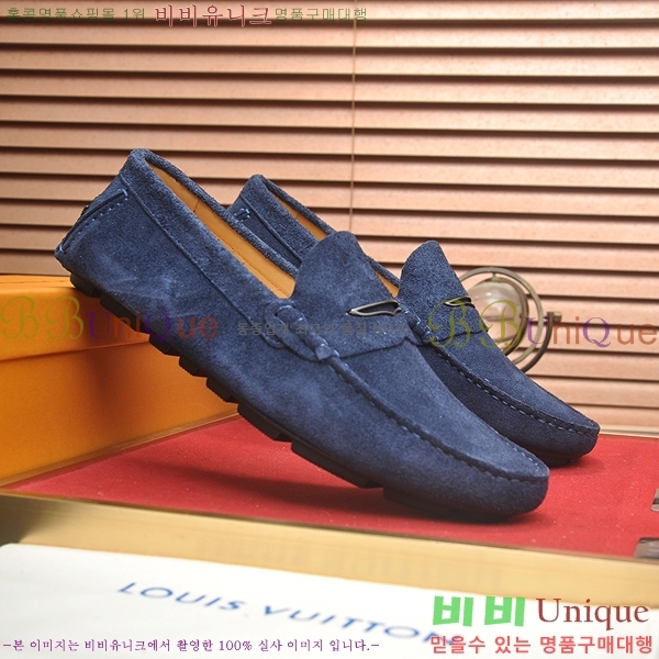  ̺  L7161627-40