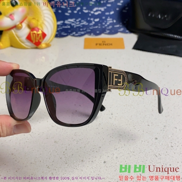  ۶ F924702-6