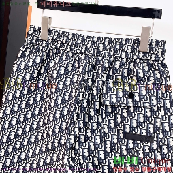   ݹ D254163577