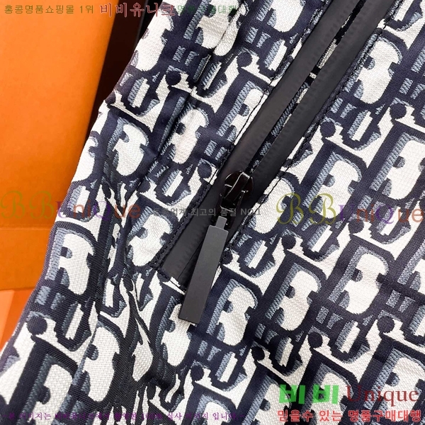   ݹ D254163577