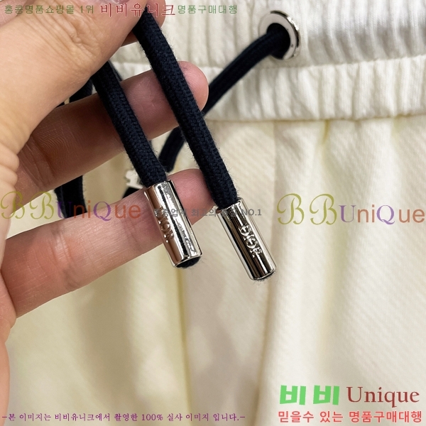   ݹ D254163579-1