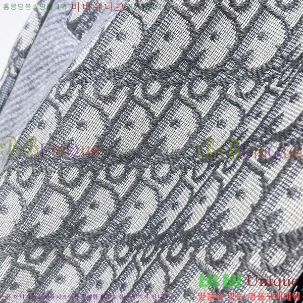   ݹ D254163576