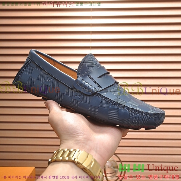  ̺  L7161628-25