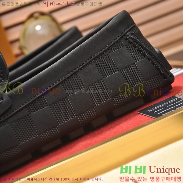  ̺  L7161628-34