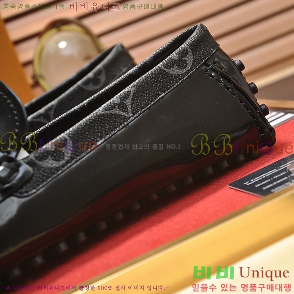 ̺  L7161628-21