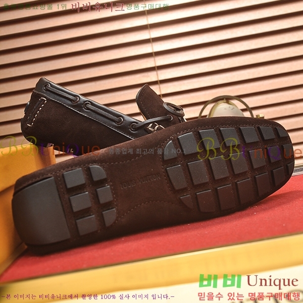  ̺  L7161628-37