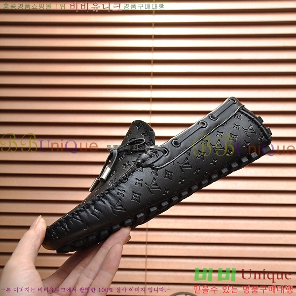  ̺  L7161628-38