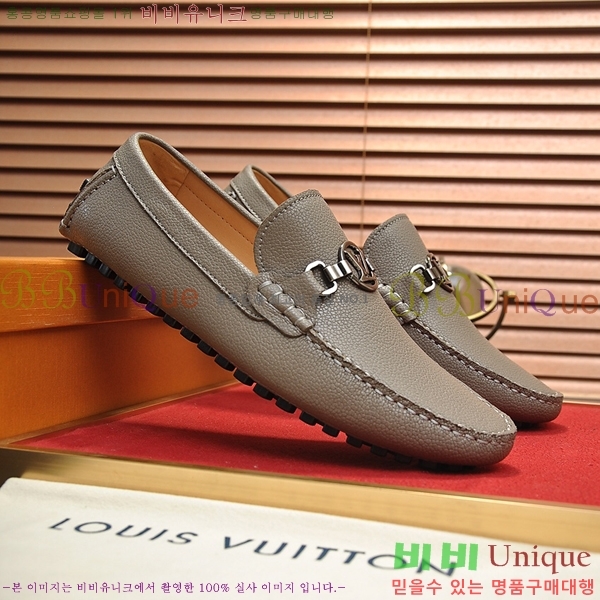  ̺  L7161628-7