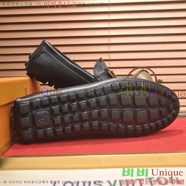  ̺  L7161628-1