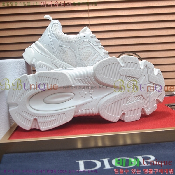  Ŀ  D5922334-6