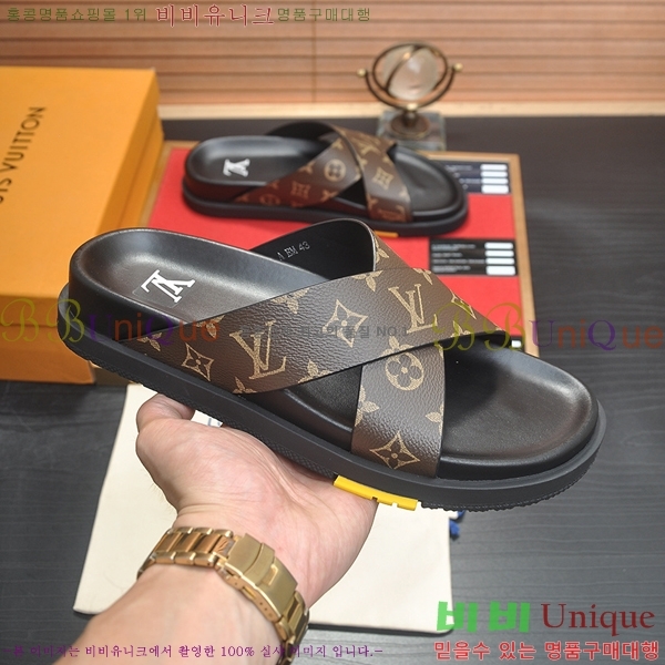  ̺  L8920936-6