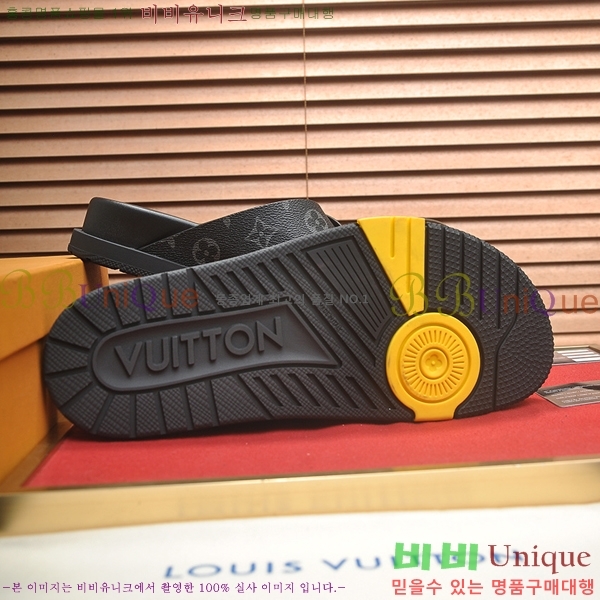  ̺  L8920936-5