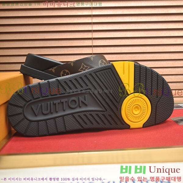  ̺  L8920936-6